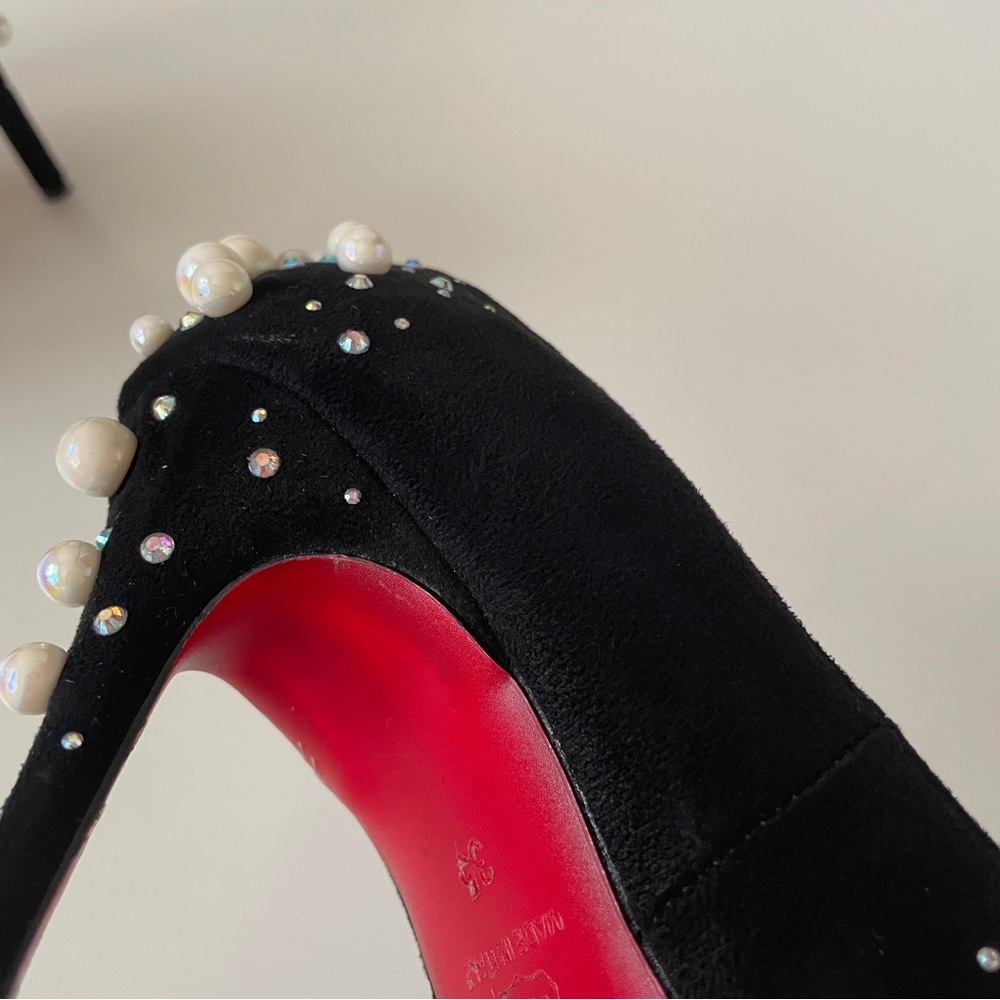 MORE PHOTOS 👠 Christian Louboutin Black Suede Embellished Pump - Size 35 - Picture 10 of 12